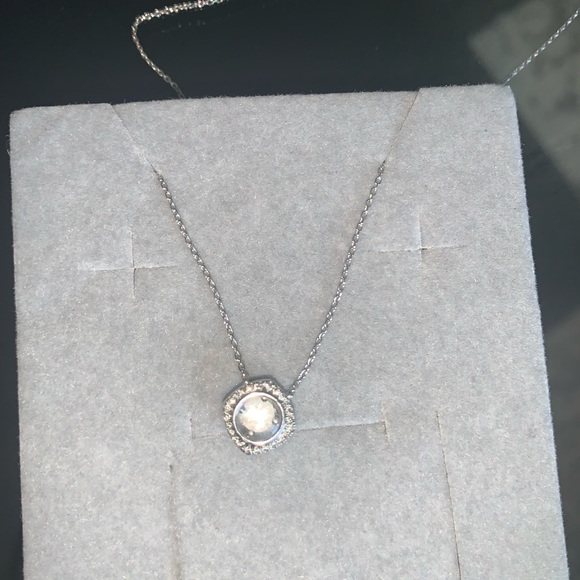 Diamond necklace. - Picture 5 of 5